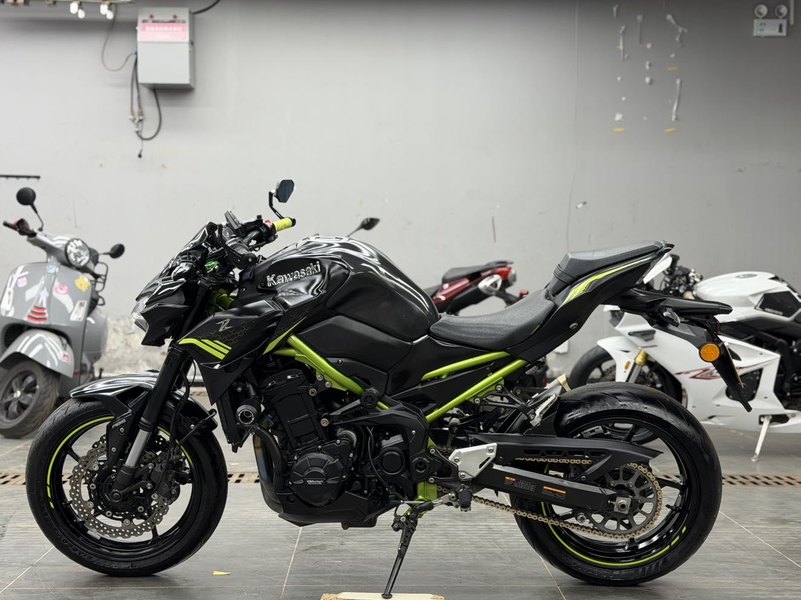 二手川崎Z900