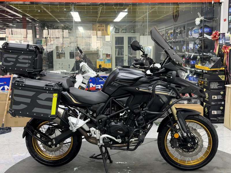 二手贝纳利TRK552