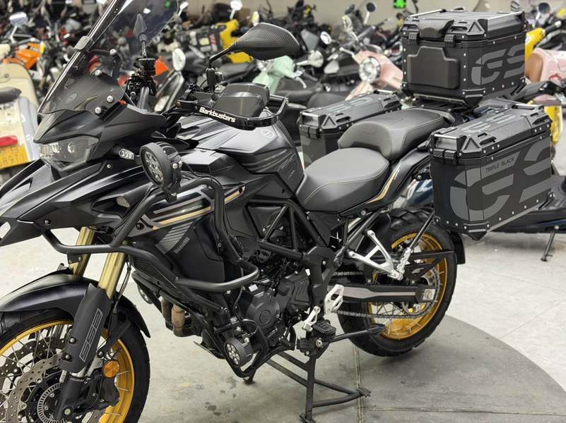 二手贝纳利TRK552