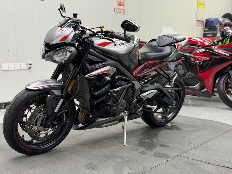 二手凯旋Street Triple 765