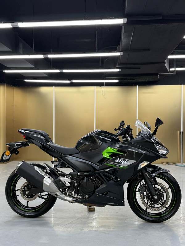 二手川崎Ninja 400