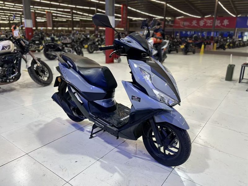 二手五羊本田NX125