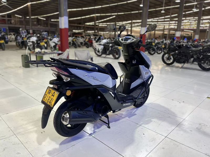 二手五羊本田NX125