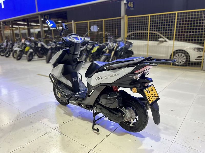 二手五羊本田NX125