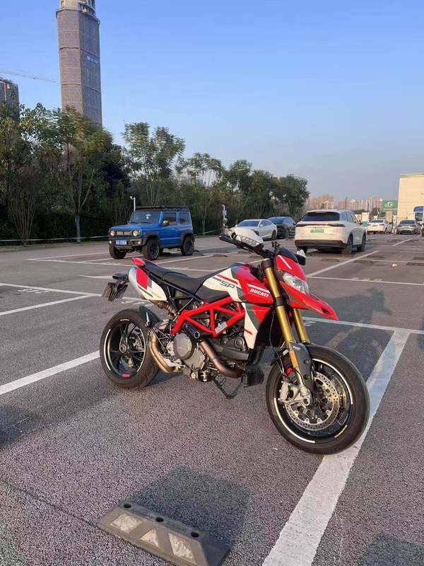 二手杜卡迪Hypermotard 950