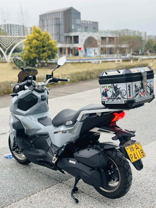 二手三阳哈士奇 Husky ADV150