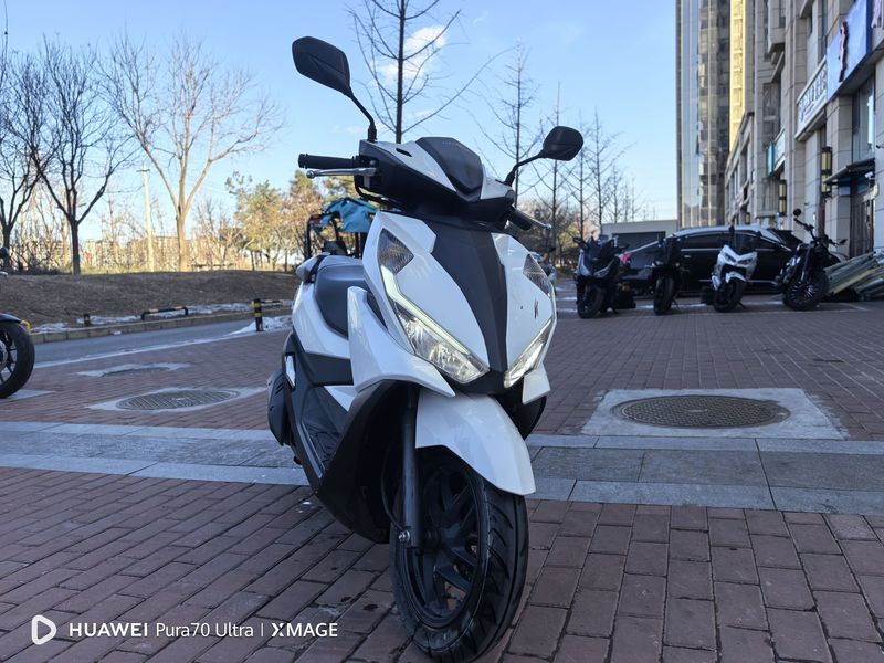 二手五羊本田NX125