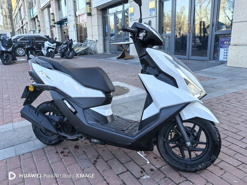 二手五羊本田NX125