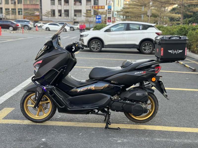 二手望雅猛士四代