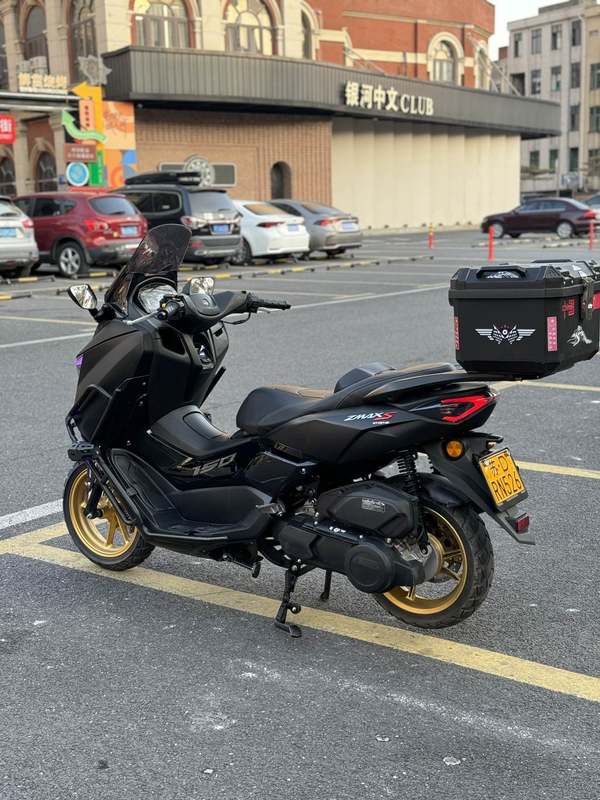 二手望雅猛士四代