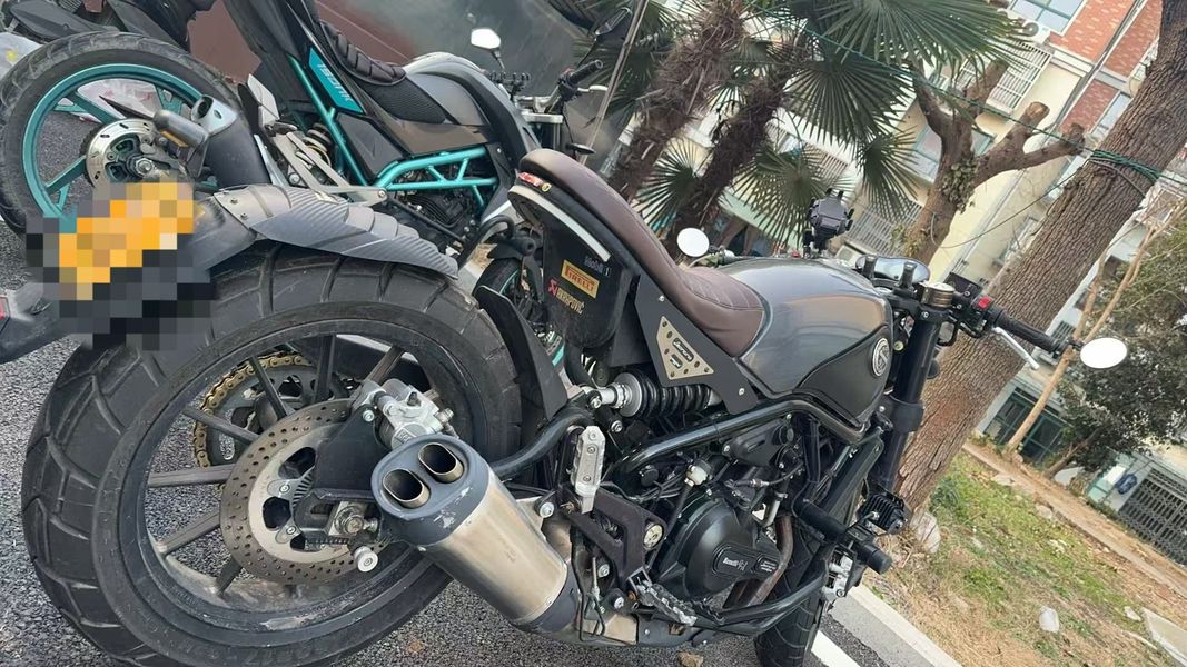 二手贝纳利幼狮 Leoncino 500