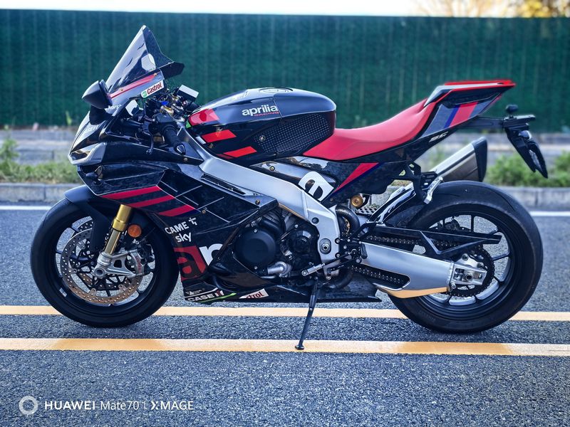 二手阿普利亚RSV4