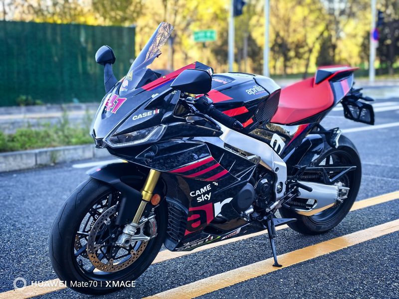 二手阿普利亚RSV4