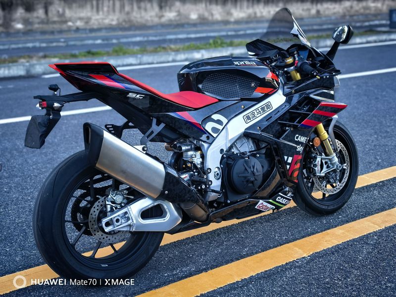 二手阿普利亚RSV4