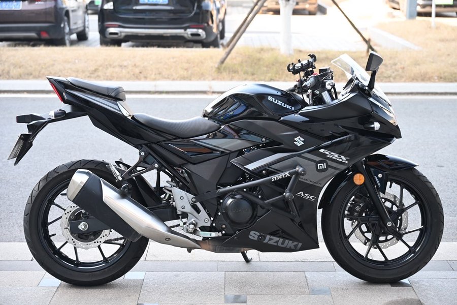 二手豪爵铃木GSX250R