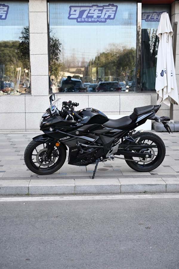 二手豪爵铃木GSX250R
