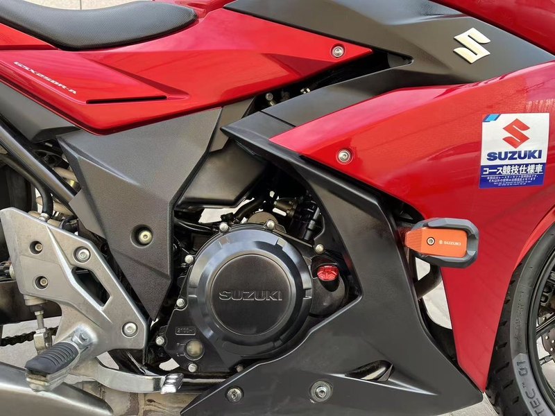 二手豪爵铃木GSX250R