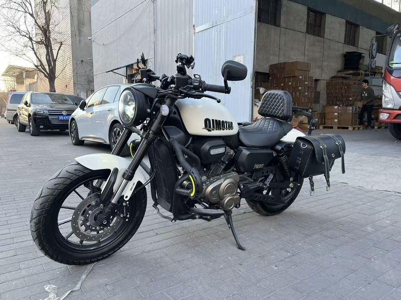 二手QJMOTOR闪300