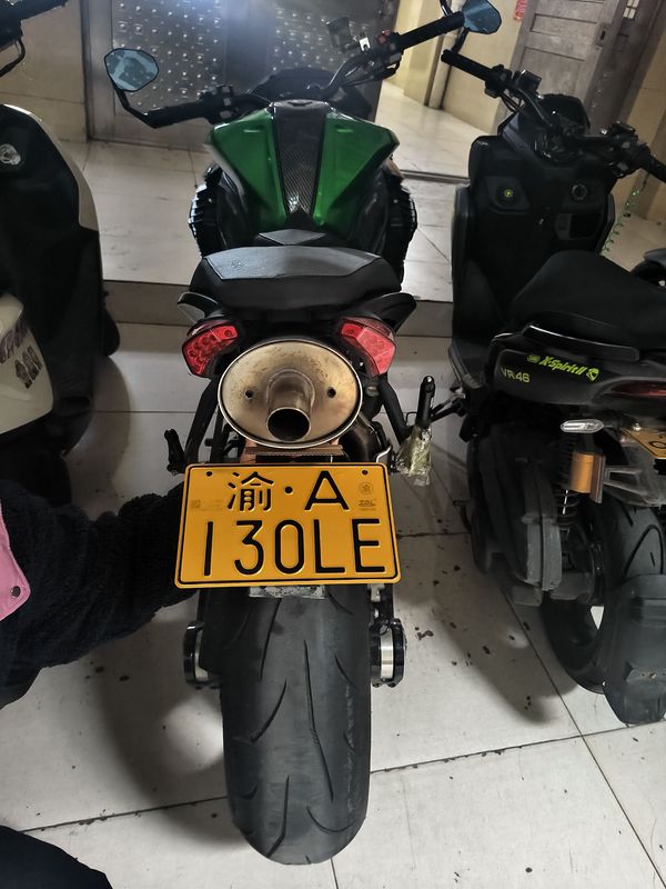 二手贝纳利TNT899