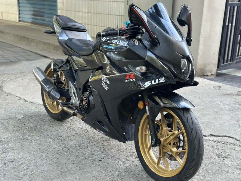 二手豪爵铃木GSX250R