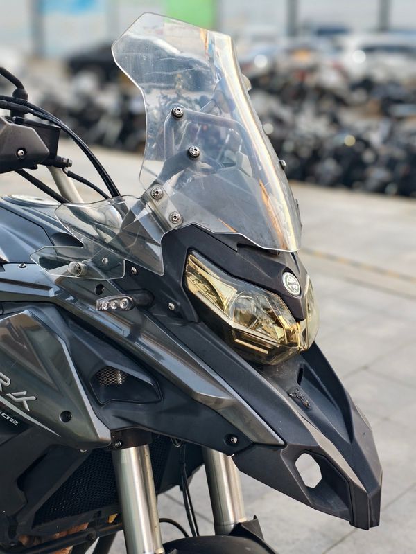 二手贝纳利金鹏 TRK502