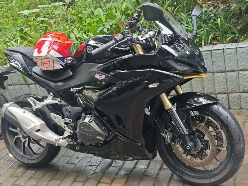 二手贝纳利龙卷风 Tornado 402R