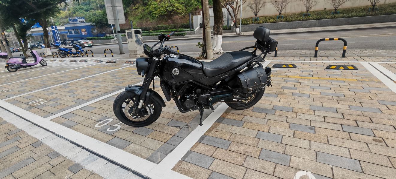 二手贝纳利幼狮 Leoncino 500