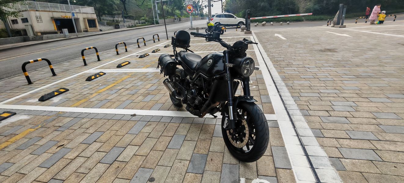 二手贝纳利幼狮 Leoncino 500