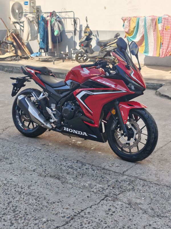 二手本田CBR400R