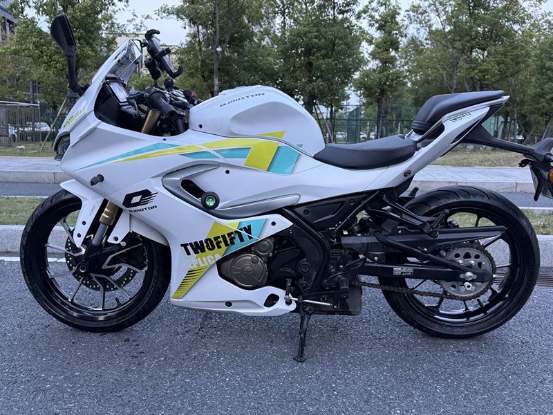 二手QJMOTOR赛250