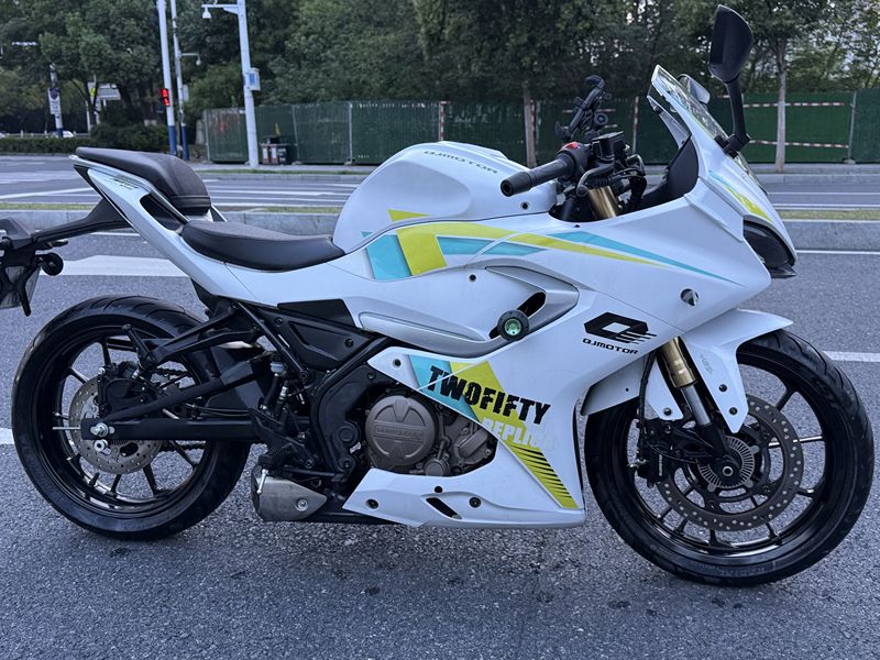 二手QJMOTOR赛250