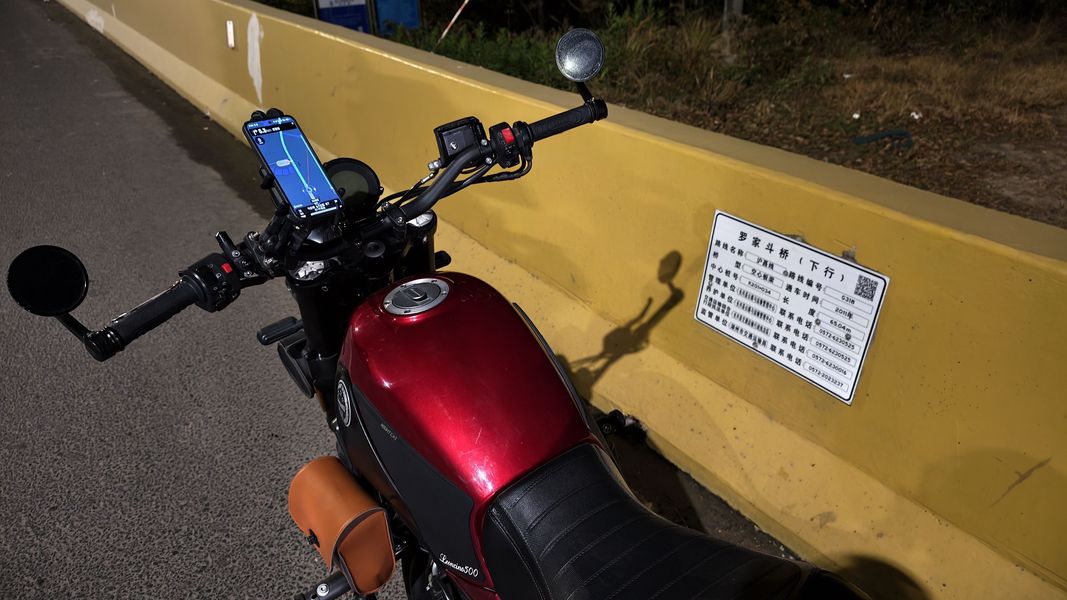 二手贝纳利幼狮 Leoncino 500