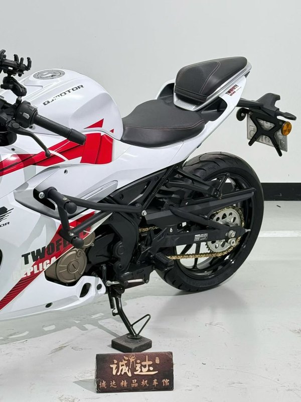 二手QJMOTOR赛250