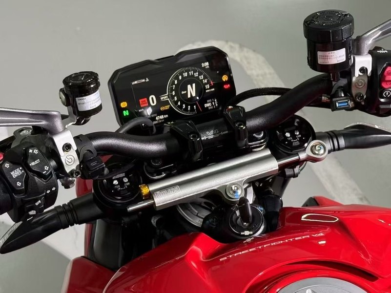 二手杜卡迪Street Fighter V4