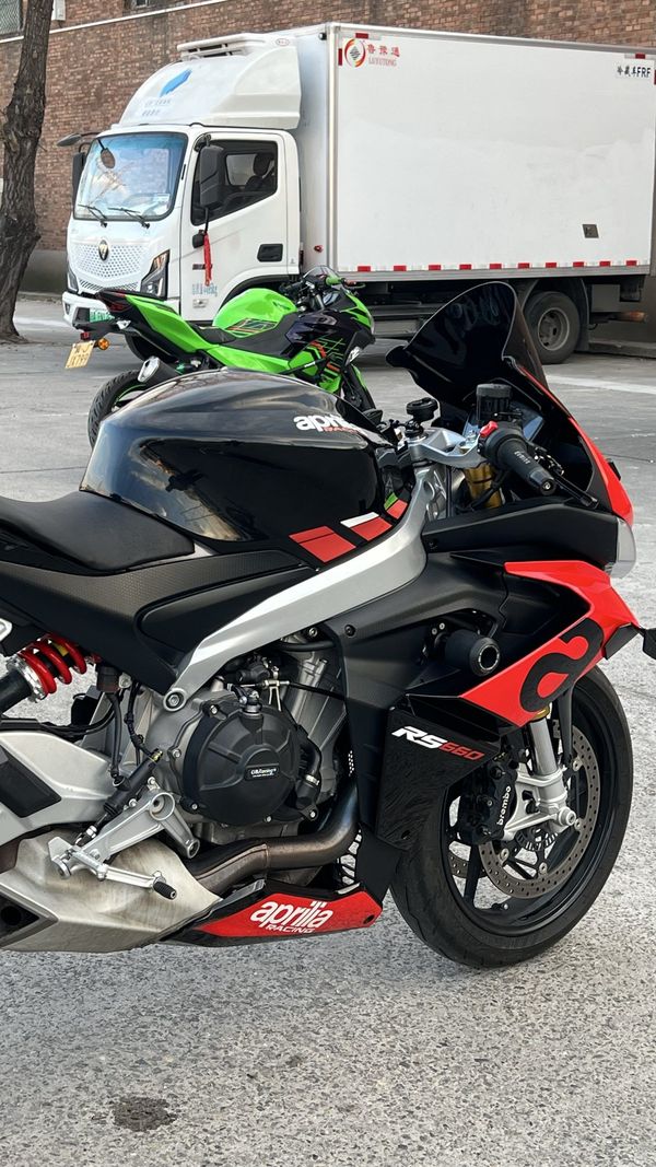 二手阿普利亚RS 660 