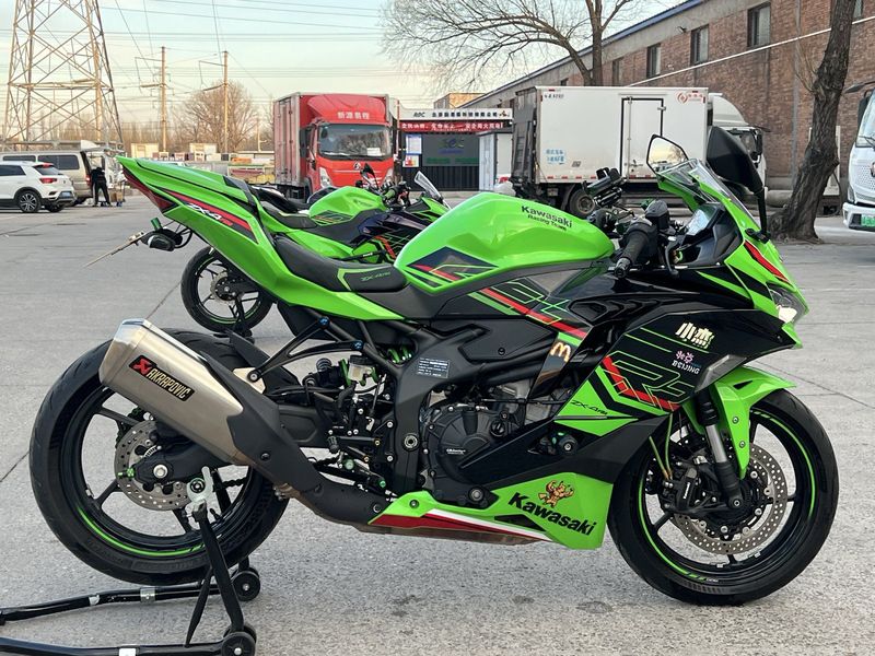 二手川崎ZX-4R