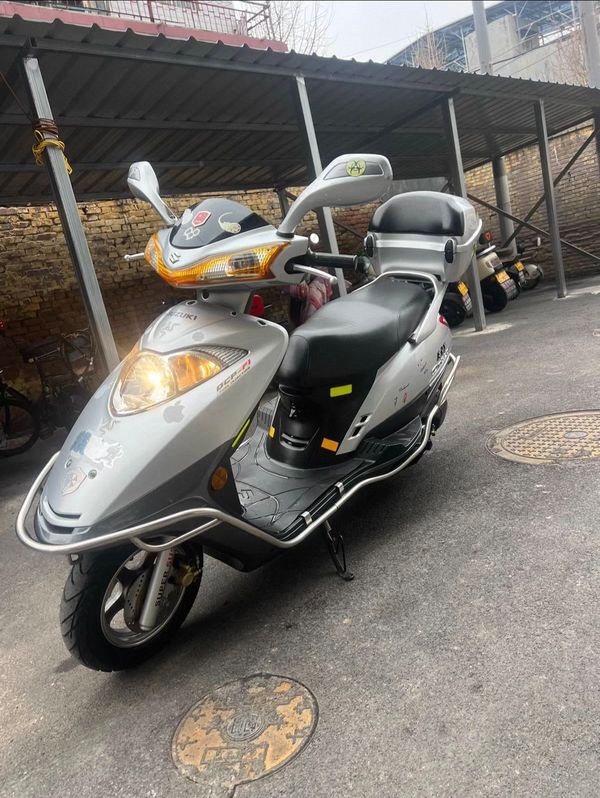 二手豪爵铃木天龙星UA125T-3