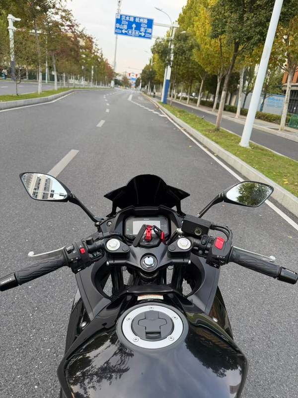 二手豪爵铃木GSX250R