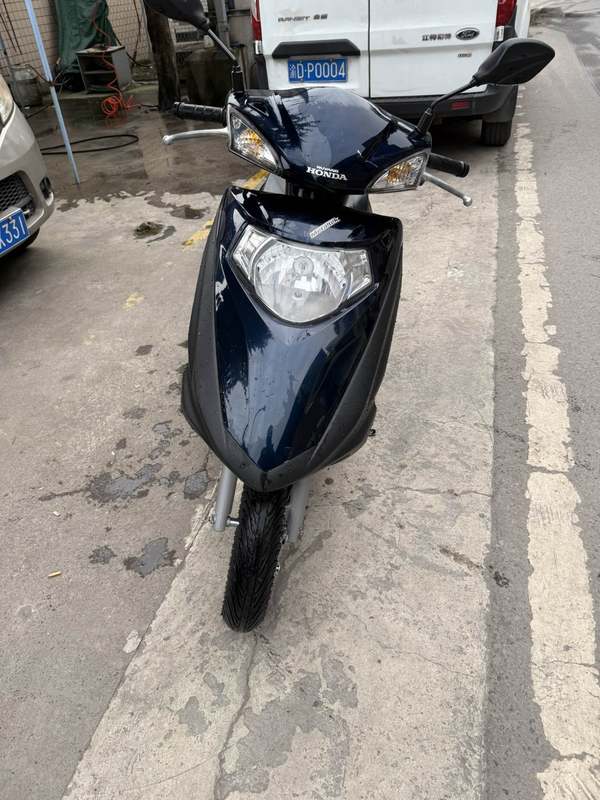 二手五羊本田SCR 喜鲨125