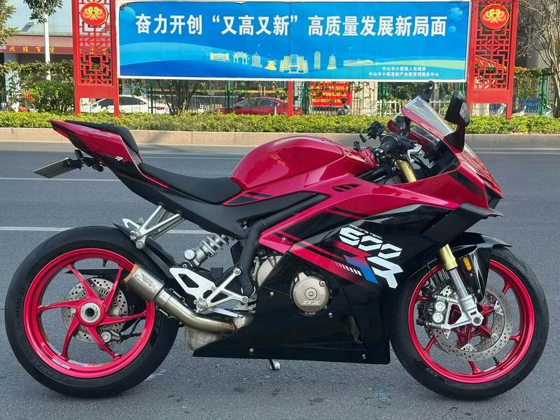 二手张雪机车500RR
