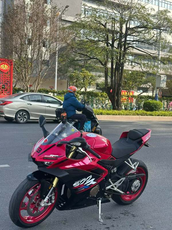 二手张雪机车500RR