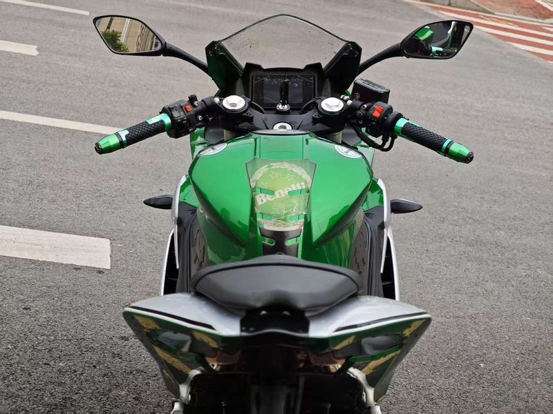 二手贝纳利龙卷风 Tornado 252R