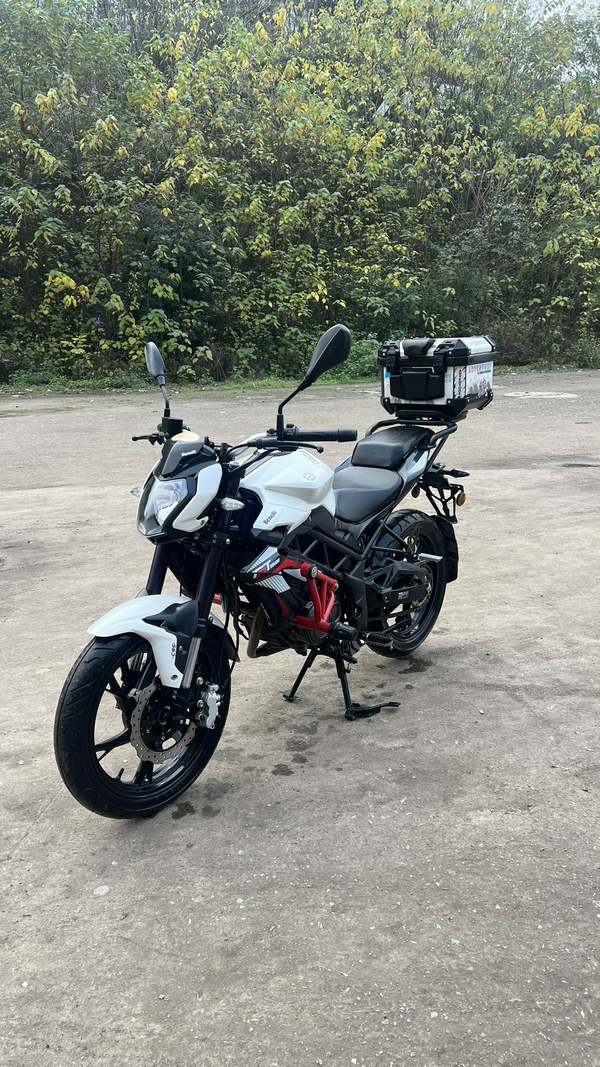 二手贝纳利红宝龙 TNT150i