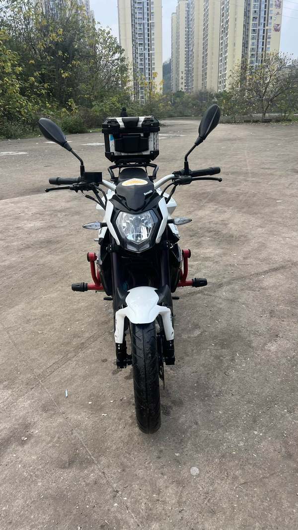 二手贝纳利红宝龙 TNT150i