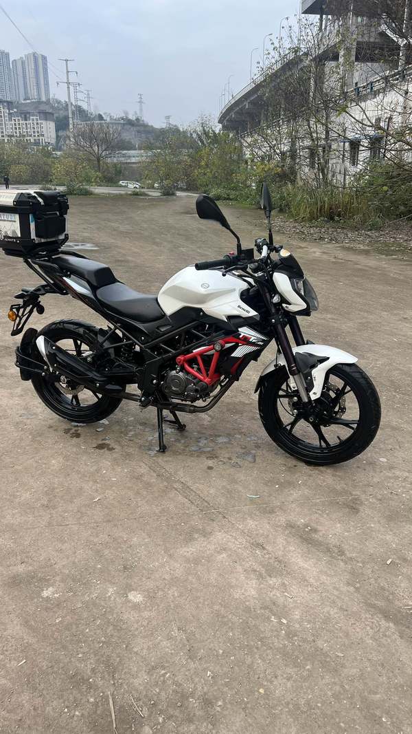 二手贝纳利红宝龙 TNT150i