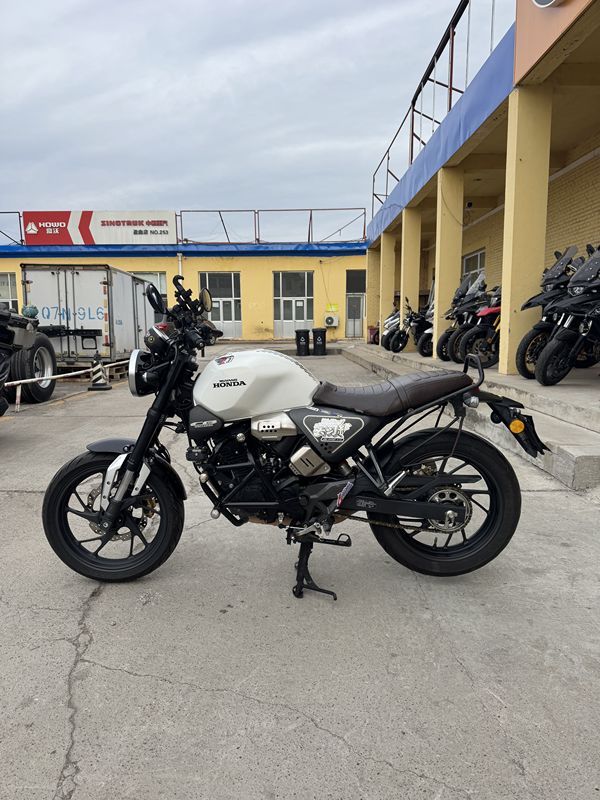 二手五羊本田鸷道 CB190SS