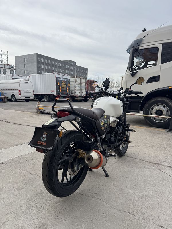 二手五羊本田鸷道 CB190SS