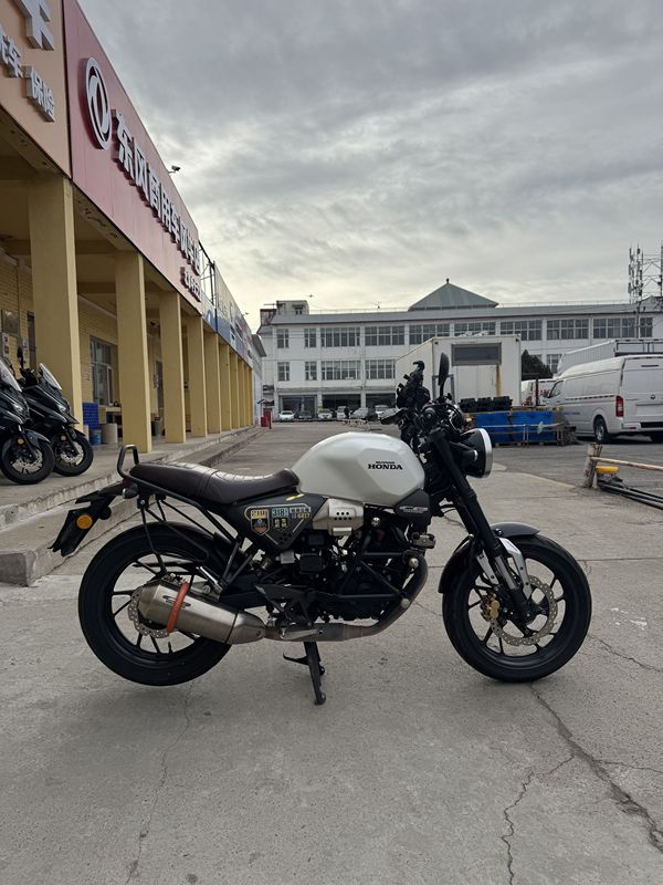 二手五羊本田鸷道 CB190SS