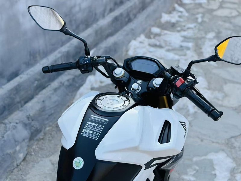 二手五羊本田CB190R 暴锋眼