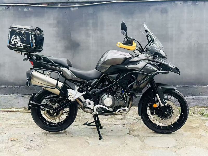 二手贝纳利金鹏 TRK502